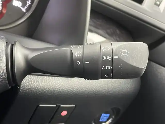 トヨタ ヴェルファイア Z Gエディション 熊本県 2018(平30)年 5.6万km ホワイトパールクリスタルシャイン モデリスタエアロフル（Ｆ・Ｓ・Ｒ）/モデリスタマフラー　/純正１０インチナビNSZN-Z66T（CD・DVD・フルセグ・BT・SD・USB）/純正１２型フリップダウンモニター　/サンルーフ　/バックカメラ/レーダークルーズコントロール/パワーバックドア　/セーフティセンス/衝突軽減ブレーキ/レーンキープアシスト/横滑り防止/前席シートヒーター/前席エアーシート/前席・2列目パワーシート　/シートメモリー/ステアリングヒーター/オットマン/両側パワースライドドア/純正フロアマット/純正１８インチAW/オートライト/オートマチックハイビーム/LEDヘッドライト/フォグランプ/スマートキー/プッシュスタート/スペアキー1本/取扱説明書