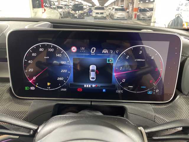 メルセデス・ベンツ Ｍ・ベンツ Ｃ２２０ｄ アバンギャルド　AMGライン 福岡県 2023(令5)年 7万km 黒 純正ナビゲーション/BT DVD CD/フルセグテレビ/全方位カメラ/ブラインドスポットモニター/ヘッドアップディスプレイ/コーナーセンサー/レーダークルーズコントロール/パトルシフト/プッシュスタートエンジン/スマートキー/ドライブレコーダー前後/ETC/オートライト/LEDヘッドライト/純正18インチアルミホイール