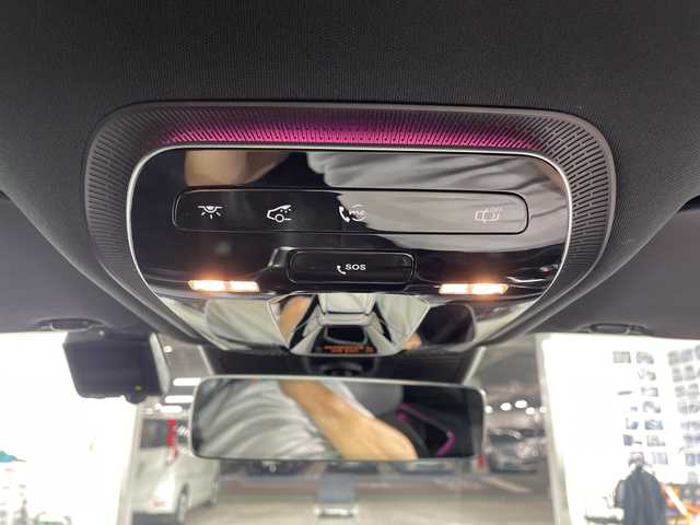 メルセデス・ベンツ Ｍ・ベンツ Ｃ２２０ｄ アバンギャルド　AMGライン 福岡県 2023(令5)年 7万km 黒 純正ナビゲーション/BT DVD CD/フルセグテレビ/全方位カメラ/ブラインドスポットモニター/ヘッドアップディスプレイ/コーナーセンサー/レーダークルーズコントロール/パトルシフト/プッシュスタートエンジン/スマートキー/ドライブレコーダー前後/ETC/オートライト/LEDヘッドライト/純正18インチアルミホイール