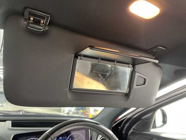 メルセデス・ベンツ Ｍ・ベンツ Ｃ２２０ｄ アバンギャルド　AMGライン 福岡県 2023(令5)年 7万km 黒 純正ナビゲーション/BT DVD CD/フルセグテレビ/全方位カメラ/ブラインドスポットモニター/ヘッドアップディスプレイ/コーナーセンサー/レーダークルーズコントロール/パトルシフト/プッシュスタートエンジン/スマートキー/ドライブレコーダー前後/ETC/オートライト/LEDヘッドライト/純正18インチアルミホイール