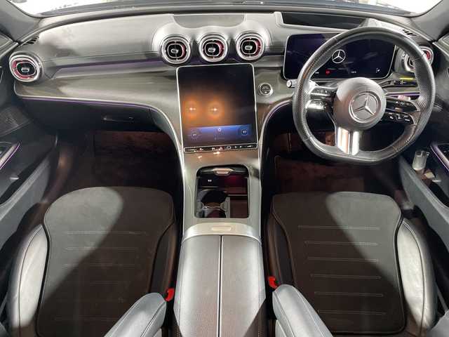 メルセデス・ベンツ Ｍ・ベンツ Ｃ２２０ｄ アバンギャルド　AMGライン 福岡県 2023(令5)年 7万km 黒 純正ナビゲーション/BT DVD CD/フルセグテレビ/全方位カメラ/ブラインドスポットモニター/ヘッドアップディスプレイ/コーナーセンサー/レーダークルーズコントロール/パトルシフト/プッシュスタートエンジン/スマートキー/ドライブレコーダー前後/ETC/オートライト/LEDヘッドライト/純正18インチアルミホイール