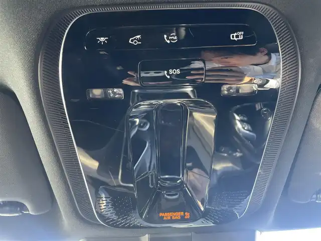 メルセデス・ベンツ Ｍ・ベンツ Ｃ２２０ｄ アバンギャルド　AMGライン 栃木県 2023(令5)年 7万km 黒 純正ナビゲーション/（BT DVD CD　フルセグテレビ）/全方位カメラ/ブラインドスポットモニター/ヘッドアップディスプレイ/コーナーセンサー/レーダークルーズコントロール/オートマチックハイビーム/アンビエントライト/ドライブレコーダー前後/パトルシフト/純正18インチアルミホイール/ETC2.0/プッシュスタート