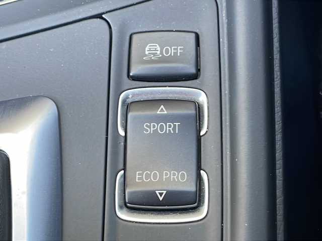 ＢＭＷ ３２０ｄ Mスポーツ 長野県 2017(平29)年 9.6万km 白 純正メーカーナビ/バックカメラ/純正18インチアルミ/コーナーセンサー/保証書・取説/スペアキー