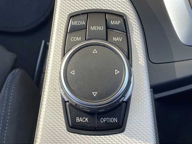 ＢＭＷ ３２０ｄ Mスポーツ 長野県 2017(平29)年 9.6万km 白 純正メーカーナビ/バックカメラ/純正18インチアルミ/コーナーセンサー/保証書・取説/スペアキー