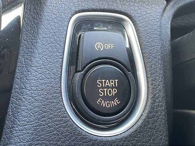 ＢＭＷ ３２０ｄ Mスポーツ 長野県 2017(平29)年 9.6万km 白 純正メーカーナビ/バックカメラ/純正18インチアルミ/コーナーセンサー/保証書・取説/スペアキー