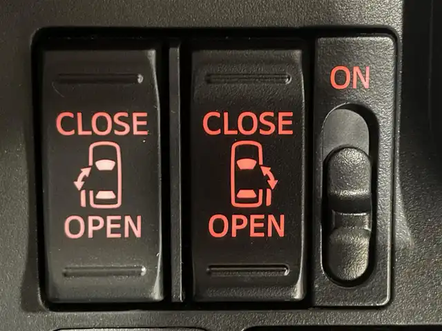 トヨタ タンク カスタムG S 大阪府 2018(平30)年 4.8万km ブラックマイカメタリック TRDエアロ　純正ナビ　バックカメラ　Bluetooth　フルセグTV　DVD再生　衝突軽減ブレーキ　クルーズコントロール　両側パワースライドドア　ドライブレコーダー　ETC オートライト　LEDヘッドライト　スマートキー