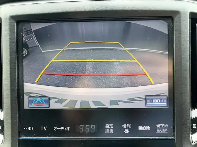 トヨタ クラウン マジェスタ Fバージョン 東京都 2013(平25)年 13.3万km ホワイトパールクリスタルシャイン ムーンルーフ/スーパーライブサウンドシステム/純正HDDナビ/　フルセグTV/DVD/CD/Bluetooth/バックカメラ/純正18インチアルミホイール/レーダークルーズコントロール/プリクラッシュセーフティ/インテリジェントクリアランスソナー/バックソナー/ブラインドスポットモニター/レザーシート/シートヒーター/シートベンチレーション/パワーシート/シートメモリー/ビルトインETC/純正ドライブレコーダー/LEDヘッドライト/LEDフォグランプ/革巻きステアリングホイール/ステアリングヒーター/ステアリングスイッチ/モデリスタLEDルームランプ/ナノイー付左右後席独立温度調整オートエアコン/スイッチ付木目調加飾アームレスト/純正センターコンソールイルミネーション/リア電動サンシェード/電動オート格納ミラー/ウインカーミラー/ミラーヒーター/プッシュスタート/スマートキー×2/純正フロアマット/純正ドアバイザー/保証書/取扱説明書