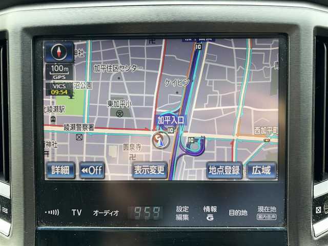 トヨタ クラウン マジェスタ Fバージョン 東京都 2013(平25)年 13.3万km ホワイトパールクリスタルシャイン ムーンルーフ/スーパーライブサウンドシステム/純正HDDナビ/　フルセグTV/DVD/CD/Bluetooth/バックカメラ/純正18インチアルミホイール/レーダークルーズコントロール/プリクラッシュセーフティ/インテリジェントクリアランスソナー/バックソナー/ブラインドスポットモニター/レザーシート/シートヒーター/シートベンチレーション/パワーシート/シートメモリー/ビルトインETC/純正ドライブレコーダー/LEDヘッドライト/LEDフォグランプ/革巻きステアリングホイール/ステアリングヒーター/ステアリングスイッチ/モデリスタLEDルームランプ/ナノイー付左右後席独立温度調整オートエアコン/スイッチ付木目調加飾アームレスト/純正センターコンソールイルミネーション/リア電動サンシェード/電動オート格納ミラー/ウインカーミラー/ミラーヒーター/プッシュスタート/スマートキー×2/純正フロアマット/純正ドアバイザー/保証書/取扱説明書