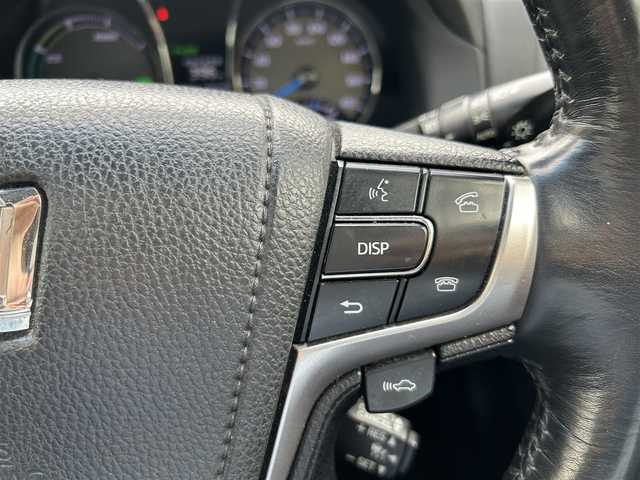 トヨタ クラウン マジェスタ Fバージョン 東京都 2013(平25)年 13.3万km ホワイトパールクリスタルシャイン ムーンルーフ/スーパーライブサウンドシステム/純正HDDナビ/　フルセグTV/DVD/CD/Bluetooth/バックカメラ/純正18インチアルミホイール/レーダークルーズコントロール/プリクラッシュセーフティ/インテリジェントクリアランスソナー/バックソナー/ブラインドスポットモニター/レザーシート/シートヒーター/シートベンチレーション/パワーシート/シートメモリー/ビルトインETC/純正ドライブレコーダー/LEDヘッドライト/LEDフォグランプ/革巻きステアリングホイール/ステアリングヒーター/ステアリングスイッチ/モデリスタLEDルームランプ/ナノイー付左右後席独立温度調整オートエアコン/スイッチ付木目調加飾アームレスト/純正センターコンソールイルミネーション/リア電動サンシェード/電動オート格納ミラー/ウインカーミラー/ミラーヒーター/プッシュスタート/スマートキー×2/純正フロアマット/純正ドアバイザー/保証書/取扱説明書