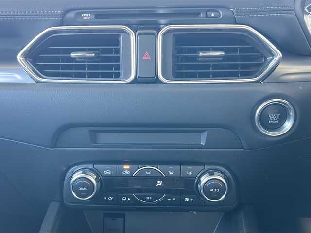 マツダ ＣＸ－５ XD プロアクティブ 岐阜県 2017(平29)年 4.3万km ジェットブラックマイカ ワンオーナー/メーカーオプションナビ/AM/FM/Bluetooth/ワンセグTV/バックカメラ/クルーズコントロール/スマートキー/プッシュスタート/車間認知支援システム/衝突被害軽減ブレーキ/レーンキープアシスト/交通標識認識システム/ドライバーアテンションアラート/パーキングセンサー/純正AW４本積み(１７インチ)