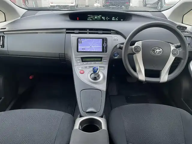 トヨタ プリウス S 岩手県 2013(平25)年 4.5万km ホワイトパールクリスタルシャイン 【(株)IDOMが運営する【じしゃロン盛岡店】の自社ローン対象車両になります。こちらは現金ご利用時の価格です。自社ローンご希望の方は別途その旨お申付け下さい。】/純正ナビ/CD/DVD/フルセグ/Bluetooth/SD/プッシュスタート/スマートキー/スペアキー/HIDヘッドライト/オートライト/フォグライト/ステアリングスイッチ/バックカメラ/フロントカメラ/ETC