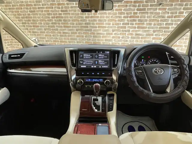 トヨタ ヴェルファイア ハイブリット X 岩手県 2017(平29)年 3.6万km ホワイトパールクリスタルシャイン ワンオーナー/４WD/両側パワースライドドア/プリクラッシュセーフティ/レーダークルーズコントロール/クリアランスソナー/パーキングサポートブレーキ/MTモード付AT/横滑り防止装置/オートブレーキホールド/リヤオートエアコン/純正１０．５インチナビ/フルセグTV/TVキャンセラー/ステアリングスイッチ/バックカメラ/ETC2.0/ドライブレコーダー/オートライト/LEDヘッドランプ/純正16インチアルミホイール