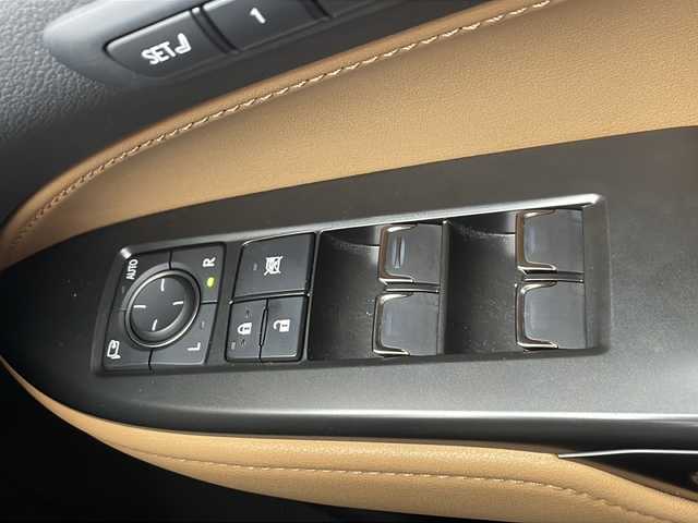 レクサス ＮＸ 350h Fスポーツ 千葉県 2024(令6)年 1.6万km グラファイトブラックガラスフレーク 衝突軽減ブレーキ/レーンキープアシスト/レーダークルーズコントロール/オートマチックハイビーム/全方位カメラ/純正メモリナビ/（フルセグ/Bluetooth/FM/AM）/アイドリングストップ/ETC2.0/シートヒーター（運転席＋助手席）/エアシート（運転席＋助手席）/ブラインドスポットモニター/ヘッドアップディスプレイ/デジタルインナーミラー/LEDヘッドライト/フォグライト/電動格納ミラー/パドルシフト