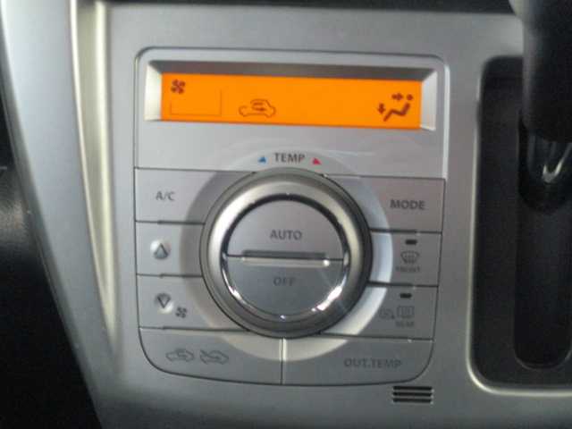 スズキ ハスラー G 岡山県 2015(平27)年 8.1万km クールカーキPM スマートキー×2/プッシュスタート/D席シートヒーター/アイドリングストップ/レーダーブレーキサポート