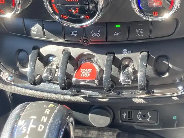 ＭＩＮＩ ミニ クラブマン クーパー S 鳥取県 2017(平29)年 4.2万km ピュアバーガンディー 純正メモリーナビ/Bluetooth/バックカメラ/オートヘッドライト/LEDヘッドライト/スマートキー/ETC/ドライブレコーダー/コーナーセンサー
