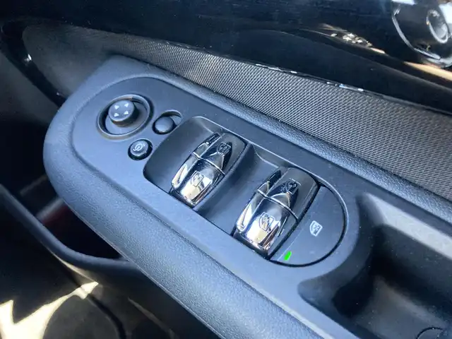 ＭＩＮＩ ミニ クラブマン クーパー S 鳥取県 2017(平29)年 4.2万km ピュアバーガンディー 純正メモリーナビ/Bluetooth/バックカメラ/オートヘッドライト/LEDヘッドライト/スマートキー/ETC/ドライブレコーダー/コーナーセンサー