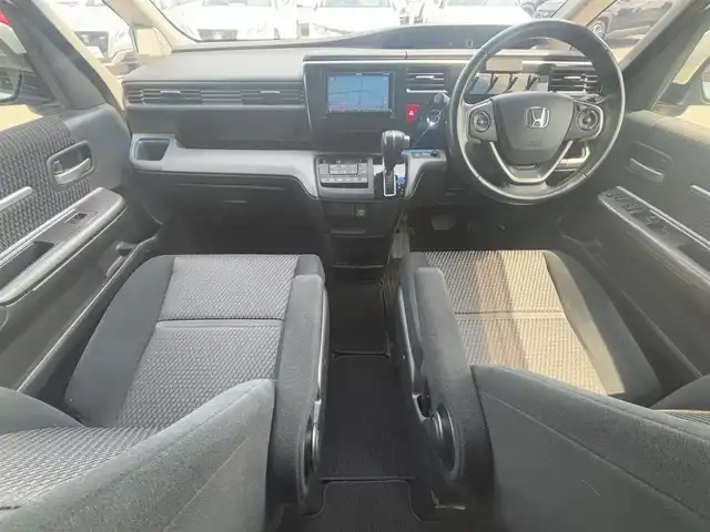 ホンダ ステップワゴン スパーダ 徳島県 2015(平27)年 9.1万km ホワイトオーキッドパール ナビ【AVN-SZ04i】/純正16インチアルミホイール/純正フロアマット/両側パワースライドドア/横滑り防止装置/バックカメラ/オートマチックハイビーム/カーテンエアバッグ/ドライブレコーダー/フォグランプ/プッシュスタート/スマートキー