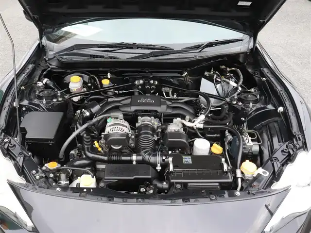 トヨタ ８６ G 神奈川県 2014(平26)年 8万km クリスタルブラックシリカ グレード：G/純正16インチアルミホイール/純正フロアマット/純正6速マニュアル/社外ステアリング