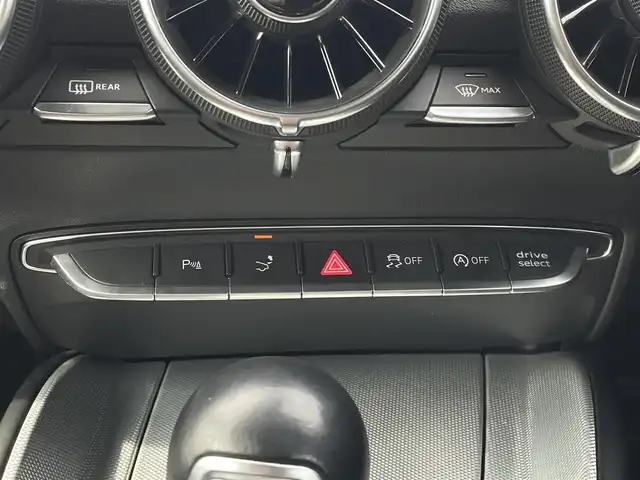 アウディ ＴＴクーペ 2．0 TFSI 福岡県 2015(平27)年 14.3万km ミトスブラックメタリック Audi　MMIナビ/（フルセグTV/BT/CD/DVD）/バーチャルコックピット/バックモニター/コーナーセンサー/クルコン/ETC2.0/マトリクスLEDヘッドライト/パドルシフト/ドラレコ/可変リアスポイラー/可変バルブ/Sトロニック（6速）/純正17inchAW/コンフォートアクセス/パドルシフト不調