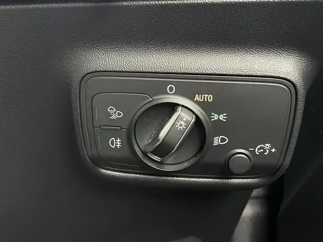アウディ ＴＴクーペ 2．0 TFSI 福岡県 2015(平27)年 14.3万km ミトスブラックメタリック Audi　MMIナビ/（フルセグTV/BT/CD/DVD）/バーチャルコックピット/バックモニター/コーナーセンサー/クルコン/ETC2.0/マトリクスLEDヘッドライト/パドルシフト/ドラレコ/可変リアスポイラー/可変バルブ/Sトロニック（6速）/純正17inchAW/コンフォートアクセス/パドルシフト不調