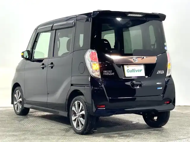 日産 デイズ ルークス ハイウェイスターX Gパッケージ 大阪府 2015(平27)年 5.7万km ブラック 純正ナビ（フルセグ／ＤＶＤ再生／Ｂｌｕｅｔｏｏｔｈ）　３６０カメラ　両側パワースライドドア　衝突軽減　アイドリングストップ　オートライト　スマートキー　プッシュスタート　オートエアコン