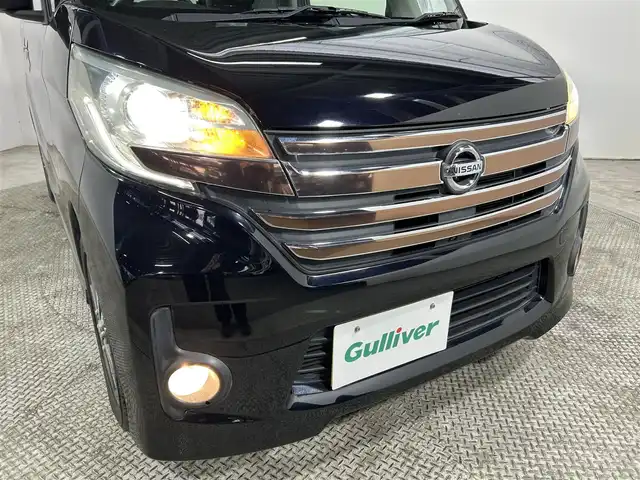 日産 デイズ ルークス ハイウェイスターX Gパッケージ 大阪府 2015(平27)年 5.7万km ブラック 純正ナビ（フルセグ／ＤＶＤ再生／Ｂｌｕｅｔｏｏｔｈ）　３６０カメラ　両側パワースライドドア　衝突軽減　アイドリングストップ　オートライト　スマートキー　プッシュスタート　オートエアコン