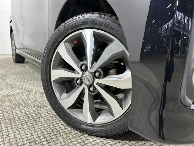 日産 デイズ ルークス ハイウェイスターX Gパッケージ 大阪府 2015(平27)年 5.7万km ブラック 純正ナビ（フルセグ／ＤＶＤ再生／Ｂｌｕｅｔｏｏｔｈ）　３６０カメラ　両側パワースライドドア　衝突軽減　アイドリングストップ　オートライト　スマートキー　プッシュスタート　オートエアコン