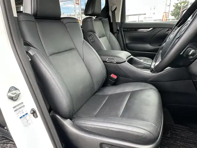 トヨタ アルファードハイブリット SR Cパッケージ 群馬県 2023(令5)年 2.8万km パール ナビゲーション/フルセグテレビ/プリップダウンモニタ/CD&DVD/ブルートゥース/USB接続/100V電源/アダプティブクルーズ/衝突軽減ブレーキ/車線逸脱警報/モデリスタFエアロ/キャプテンシート/エアーシート/シートヒーター/ハンドルヒーター/保証書/取扱説明書/整備手帳/スマートキーX2個
