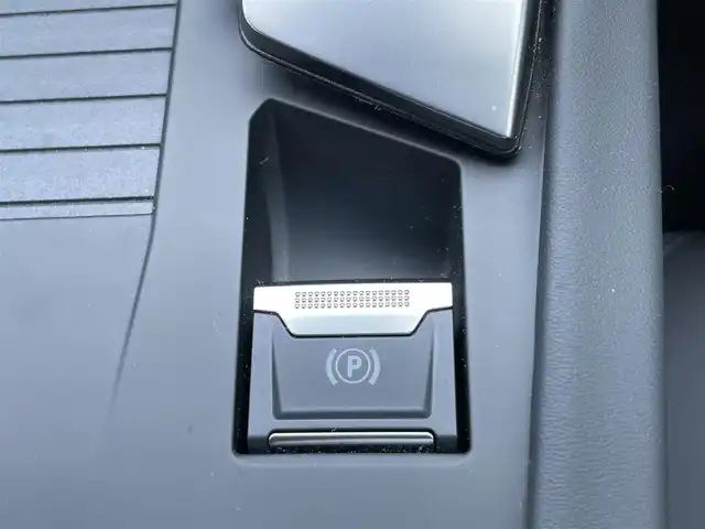 プジョー ３０８ GT ブルーHDi 栃木県 2023(令5)年 0.9万km 黒 ワンオーナー /禁煙車/色コード　9V（ペルラネラブラック）/純正メモリナビ/【Bluetooth・USB・AppleCarPlay・AndroidAuto】/全方位カメラ（フロント・バック）/ETC/ドライブレコーダー(前後録画)/スマートキー×2/プッシュスタート/アクティブセーフティブレーキ/道路標識認識/ドライバーアテンションアラート/リアクロストラフィックアラート/パーキングセンサー/レーンキープアシスト/インテリジェントハイビーム/クルーズコントロール(追従式)/パドルシフト/革巻きステアリング/ハーフレザーシート/D席パワーシート/前席シートヒーター/LEDヘッドランプ/リアフォグランプ/純正マット/保証書/取説