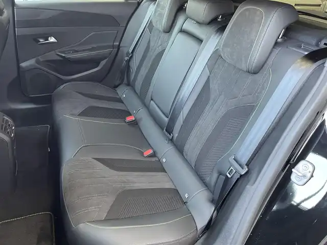 プジョー ３０８ GT ブルーHDi 栃木県 2023(令5)年 0.9万km 黒 ワンオーナー /禁煙車/色コード　9V（ペルラネラブラック）/純正メモリナビ/【Bluetooth・USB・AppleCarPlay・AndroidAuto】/全方位カメラ（フロント・バック）/ETC/ドライブレコーダー(前後録画)/スマートキー×2/プッシュスタート/アクティブセーフティブレーキ/道路標識認識/ドライバーアテンションアラート/リアクロストラフィックアラート/パーキングセンサー/レーンキープアシスト/インテリジェントハイビーム/クルーズコントロール(追従式)/パドルシフト/革巻きステアリング/ハーフレザーシート/D席パワーシート/前席シートヒーター/LEDヘッドランプ/リアフォグランプ/純正マット/保証書/取説