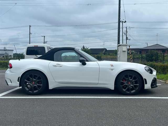 アバルト １２４ スパイダー 福島県 2018(平30)年 2.7万km パール カラーコード25D/純正ナビ/フルセグTV、DVD、/ETC/バックカメラ/プッシュスタート/スマートキー/スペアキー/テレビキャンセラー/スポーツモード/ステリモ/純正17インチタイヤ/オートライト/純正フロアマット/クルーズコントロール