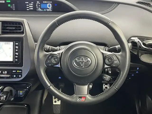 トヨタ プリウス ＰＨＶ S GRスポーツ 福島県 2019(令1)年 3万km ホワイトパールクリスタルシャイン 純正SDメモリナビ/ CD DVD フルセグTV Bluetooth HDMI/バックカメラ/プリクラッシュセーフティ/レーダークルーズコントロール/レーンディパーチャーアラート/ハーフレザーシート/シートヒーター/LEDオートライト/ETC2.0