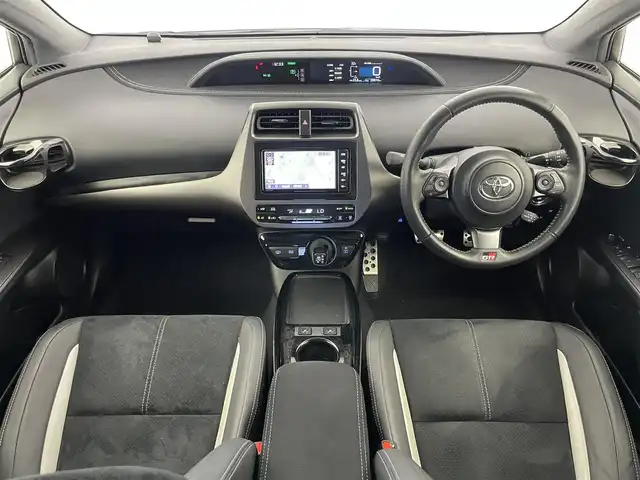 トヨタ プリウス ＰＨＶ S GRスポーツ 福島県 2019(令1)年 3万km ホワイトパールクリスタルシャイン 純正SDメモリナビ/ CD DVD フルセグTV Bluetooth HDMI/バックカメラ/プリクラッシュセーフティ/レーダークルーズコントロール/レーンディパーチャーアラート/ハーフレザーシート/シートヒーター/LEDオートライト/ETC2.0