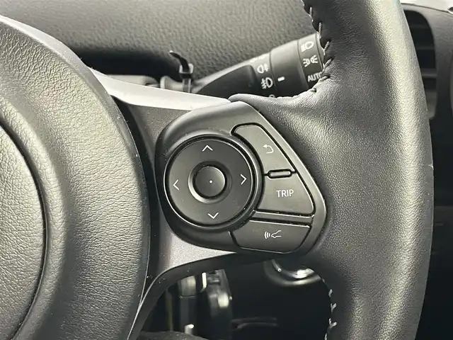トヨタ プリウス ＰＨＶ S GRスポーツ 福島県 2019(令1)年 3万km ホワイトパールクリスタルシャイン 純正SDメモリナビ/ CD DVD フルセグTV Bluetooth HDMI/バックカメラ/プリクラッシュセーフティ/レーダークルーズコントロール/レーンディパーチャーアラート/ハーフレザーシート/シートヒーター/LEDオートライト/ETC2.0