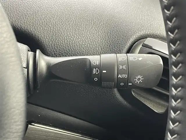トヨタ プリウス ＰＨＶ S GRスポーツ 福島県 2019(令1)年 3万km ホワイトパールクリスタルシャイン 純正SDメモリナビ/ CD DVD フルセグTV Bluetooth HDMI/バックカメラ/プリクラッシュセーフティ/レーダークルーズコントロール/レーンディパーチャーアラート/ハーフレザーシート/シートヒーター/LEDオートライト/ETC2.0
