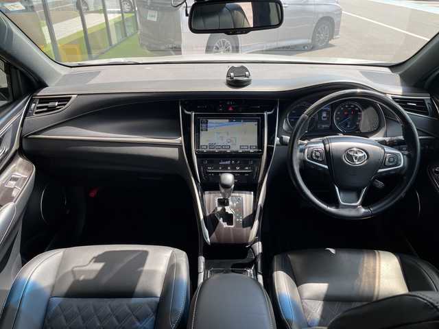 トヨタ ハリアー ハイブリッド プレミアム 愛知県 2018(平30)年 8.7万km シルバーM 純正9インチSDナビ（あり）/レーダークルーズコントロール/バックカメラ/パワーシート/コーナーセンサー/純正アルミホイール/電動リアゲート/LEDヘッドライト/オートマチックハイビーム/ドライブレコーダー/ETC/衝突被害軽減ブレーキ/フルセグTV/CD DVD/Bluetooth/ステアリングスイッチ/スマートキー/プッシュスタート