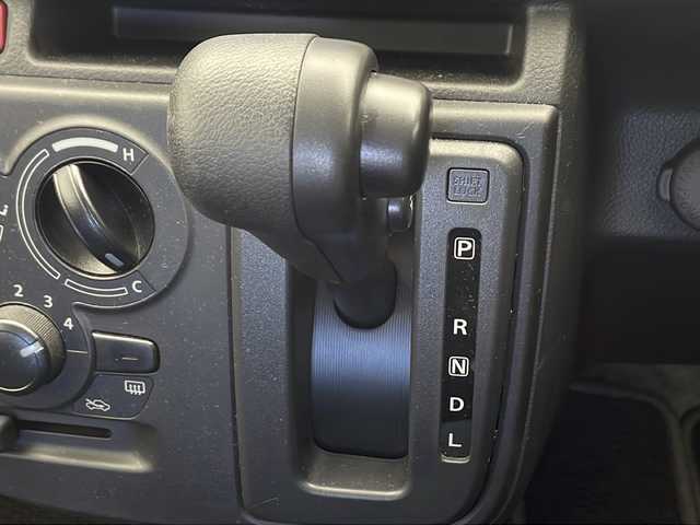 スズキ アルト L 福島県 2021(令3)年 2.3万km シフォンアイボリーM 禁煙車/社外ナビPanasonic　CNR775W【フルセグTV/ DVD/CD/SD/Bluetooth】/スズキセーフティサポート/衝突被害軽減ブレーキ/車線逸脱警報機能/横滑り防止/オートライト/アイドリングストップ　/ビルトインETC/前方ドライブレコーダー/シートヒーター/キーレス/社外13インチアルミホイール