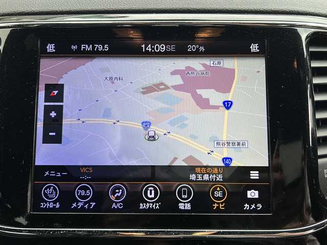 クライスラー・ジープ ジープ グランドチェロキー アルティテュード 埼玉県 2019(令1)年 3.5万km ブライトホワイト メーカーナビ /(FM/AM/USB/フルセグテレビ/Bluetooth)/バックカメラ /ETC　/前後ドラレコ/LEDライト /純正フロア /クリアランスソナー /アイドリングストップ /パドルシフト/ステアリングスイッチ /オートライト /オートクルーズコントロール　/前席パワーシート・シートヒーター /社外アルミホイール20インチ(RASY) /社外マフラー(JAOS BATTLEZ)/保証書 /取扱説明書/スペアキー１本