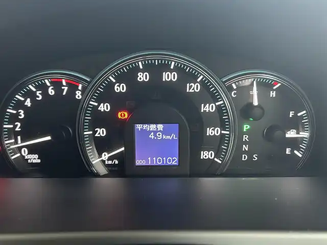 トヨタ クラウン ロイヤル ロイヤルサルーン 愛知県 2008(平20)年 11.1万km プレミアムシルバーパール /純正HDDナビ//純正フルセグTV//AM/FM/CD/DVD/HDD/AUX//バックカメラ//ビルトインETC//前ドライブレコーダー//クルーズコントロール//横滑り防止装置//クリアランスソナー//ハンドル位置調整スイッチ//リアウィンドウデフォッガー//ミラーヒーター//ステアスイッチ//ECO/SPORT/SNOWモード//ドアバイザー//オートリトラミラー//ライト付きバニティミラー//イモビライザー//純正フロアマット//純正18インチアルミホイール//純正キセノンオートライト//フロントフォグランプ//冬タイヤ//スマートキー//スペアキー1本//ダブル/サイド/カーテンエアバック//取扱説明書//ナビ説明書//保証書/D記録簿(R6/R7)