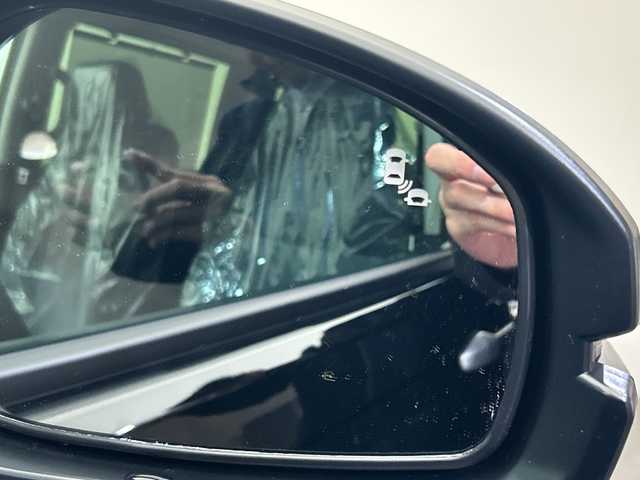 ホンダ フリード ハイブリット e:HEV クロスター 愛媛県 2025(令7)年 0.1千km クリスタルブラックパール 登録済未使用車　ＨｏｎｄａＣＯＮＮＥＣＴナビ　フルセグＴＶ　バックカメラ　ブラインドスポットモニター　シートヒーター　衝突被害軽減ブレーキ　アダプティブクルーズコントロール　両側電動スライドドア　禁煙