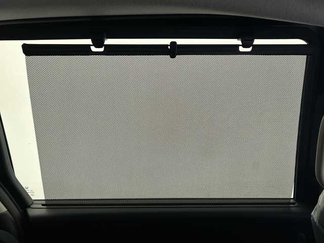 ホンダ フリード ハイブリット e:HEV クロスター 愛媛県 2025(令7)年 0.1千km クリスタルブラックパール 登録済未使用車　ＨｏｎｄａＣＯＮＮＥＣＴナビ　フルセグＴＶ　バックカメラ　ブラインドスポットモニター　シートヒーター　衝突被害軽減ブレーキ　アダプティブクルーズコントロール　両側電動スライドドア　禁煙