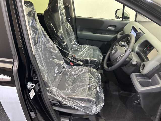 ホンダ フリード ハイブリット e:HEV クロスター 愛媛県 2025(令7)年 0.1千km クリスタルブラックパール 登録済未使用車　ＨｏｎｄａＣＯＮＮＥＣＴナビ　フルセグＴＶ　バックカメラ　ブラインドスポットモニター　シートヒーター　衝突被害軽減ブレーキ　アダプティブクルーズコントロール　両側電動スライドドア　禁煙