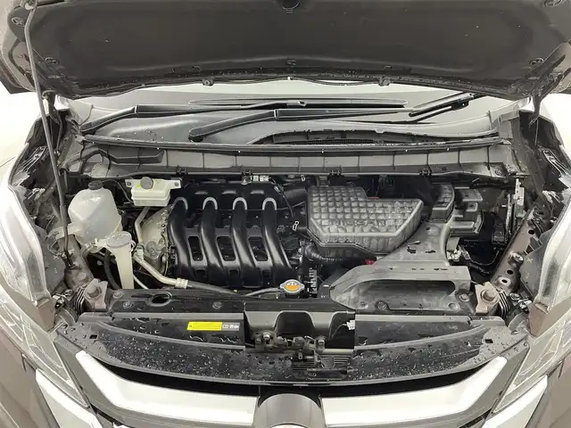 日産 セレナ ハイウェイスター プロパイロットED 大分県 2016(平28)年 5.6万km インペリアルアンバーP エマージェンシーブレーキ/純正メモリナビ/（フルセグTV/DVD/Bluetooth）/純正フリップダウンモニター/バックカメラ/ビルトインETC/ドライブレコーダー/電動パーキングブレーキ/オートブレーキホールド/プロパイロット/両側ハンズフリーパワースライドドア/コーナーセンサー/LEDヘッドライト/オートライト/スマートキー/純正アルミホイール