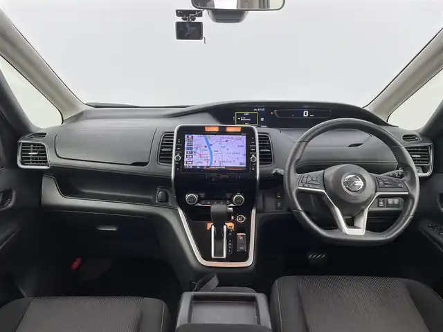 日産 セレナ ハイウェイスター プロパイロットED 大分県 2016(平28)年 5.6万km インペリアルアンバーP エマージェンシーブレーキ/純正メモリナビ/（フルセグTV/DVD/Bluetooth）/純正フリップダウンモニター/バックカメラ/ビルトインETC/ドライブレコーダー/電動パーキングブレーキ/オートブレーキホールド/プロパイロット/両側ハンズフリーパワースライドドア/コーナーセンサー/LEDヘッドライト/オートライト/スマートキー/純正アルミホイール