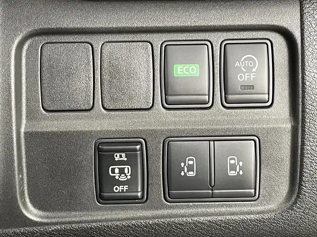 日産 セレナ ハイウェイスター プロパイロットED 大分県 2016(平28)年 5.6万km インペリアルアンバーP エマージェンシーブレーキ/純正メモリナビ/（フルセグTV/DVD/Bluetooth）/純正フリップダウンモニター/バックカメラ/ビルトインETC/ドライブレコーダー/電動パーキングブレーキ/オートブレーキホールド/プロパイロット/両側ハンズフリーパワースライドドア/コーナーセンサー/LEDヘッドライト/オートライト/スマートキー/純正アルミホイール