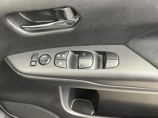 日産 セレナ ハイウェイスター プロパイロットED 大分県 2016(平28)年 5.6万km インペリアルアンバーP エマージェンシーブレーキ/純正メモリナビ/（フルセグTV/DVD/Bluetooth）/純正フリップダウンモニター/バックカメラ/ビルトインETC/ドライブレコーダー/電動パーキングブレーキ/オートブレーキホールド/プロパイロット/両側ハンズフリーパワースライドドア/コーナーセンサー/LEDヘッドライト/オートライト/スマートキー/純正アルミホイール