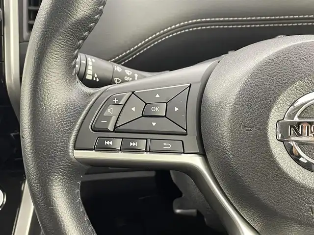 日産 セレナ ハイウェイスター プロパイロットED 大分県 2016(平28)年 5.6万km インペリアルアンバーP エマージェンシーブレーキ/純正メモリナビ/（フルセグTV/DVD/Bluetooth）/純正フリップダウンモニター/バックカメラ/ビルトインETC/ドライブレコーダー/電動パーキングブレーキ/オートブレーキホールド/プロパイロット/両側ハンズフリーパワースライドドア/コーナーセンサー/LEDヘッドライト/オートライト/スマートキー/純正アルミホイール