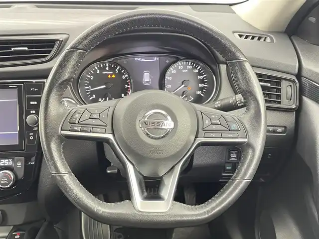 日産 エクストレイル 20Xi 千葉県 2018(平30)年 5.6万km チタニウムカーキ 禁煙車/４WD/エマージェンシーブレーキ/・プロパイロット/・コーナーセンサー/パワーバックドア/純正9インチメモリナビ/・型番：MM518D-L/・CD/DVD/AUX/Bluetooth/フルセグTV/・アラウンドビューモニター/・インテリジェントルームミラー/・ビルトインETC/革巻きステアリング/・ステアリングスイッチ/レザーシート/左右独立エアコン/電子パーキング/・ブレーキホールド/純正フロアマット/純正18インチAW/・LEDヘッドライト/・フォグランプ