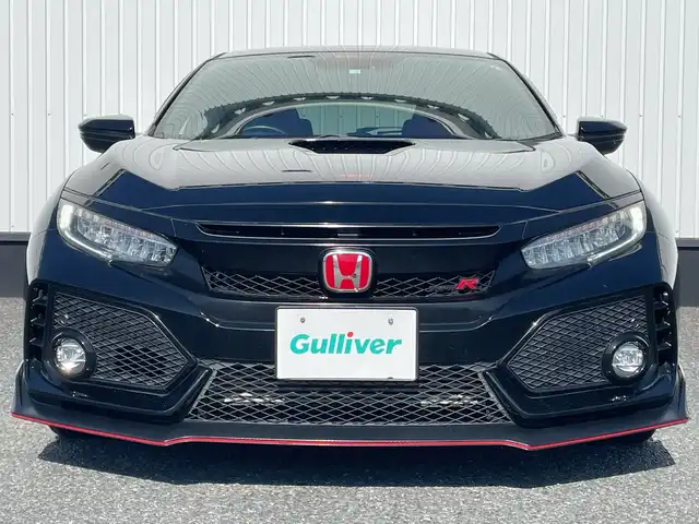 ホンダ シビック タイプR 千葉県 2018(平30)年 4.9万km クリスタルブラックパール 純正SDナビ/(AM/FM/CD/SD/DVD/フルセグ/Bluetooth)/純正エアロ/bremboキャリパー/バックカメラ/クルーズコントロール/横滑り防止装置/ETC/アイドリングストップ/LEDヘッドライト/フォグランプ/オートライト/ウィンカーミラー/電動格納ミラー/純正20インチAW/シートリフター/レブマッチシステム/プッシュスタート/スマートキー/フロアマット/スペアキー/取扱説明書/保証書