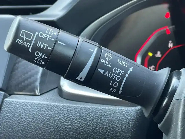 ホンダ シビック タイプR 千葉県 2018(平30)年 4.9万km クリスタルブラックパール 純正SDナビ/(AM/FM/CD/SD/DVD/フルセグ/Bluetooth)/純正エアロ/bremboキャリパー/バックカメラ/クルーズコントロール/横滑り防止装置/ETC/アイドリングストップ/LEDヘッドライト/フォグランプ/オートライト/ウィンカーミラー/電動格納ミラー/純正20インチAW/シートリフター/レブマッチシステム/プッシュスタート/スマートキー/フロアマット/スペアキー/取扱説明書/保証書